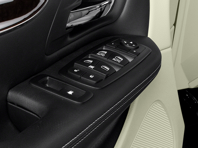 2011 Chrysler Town and Country Touring