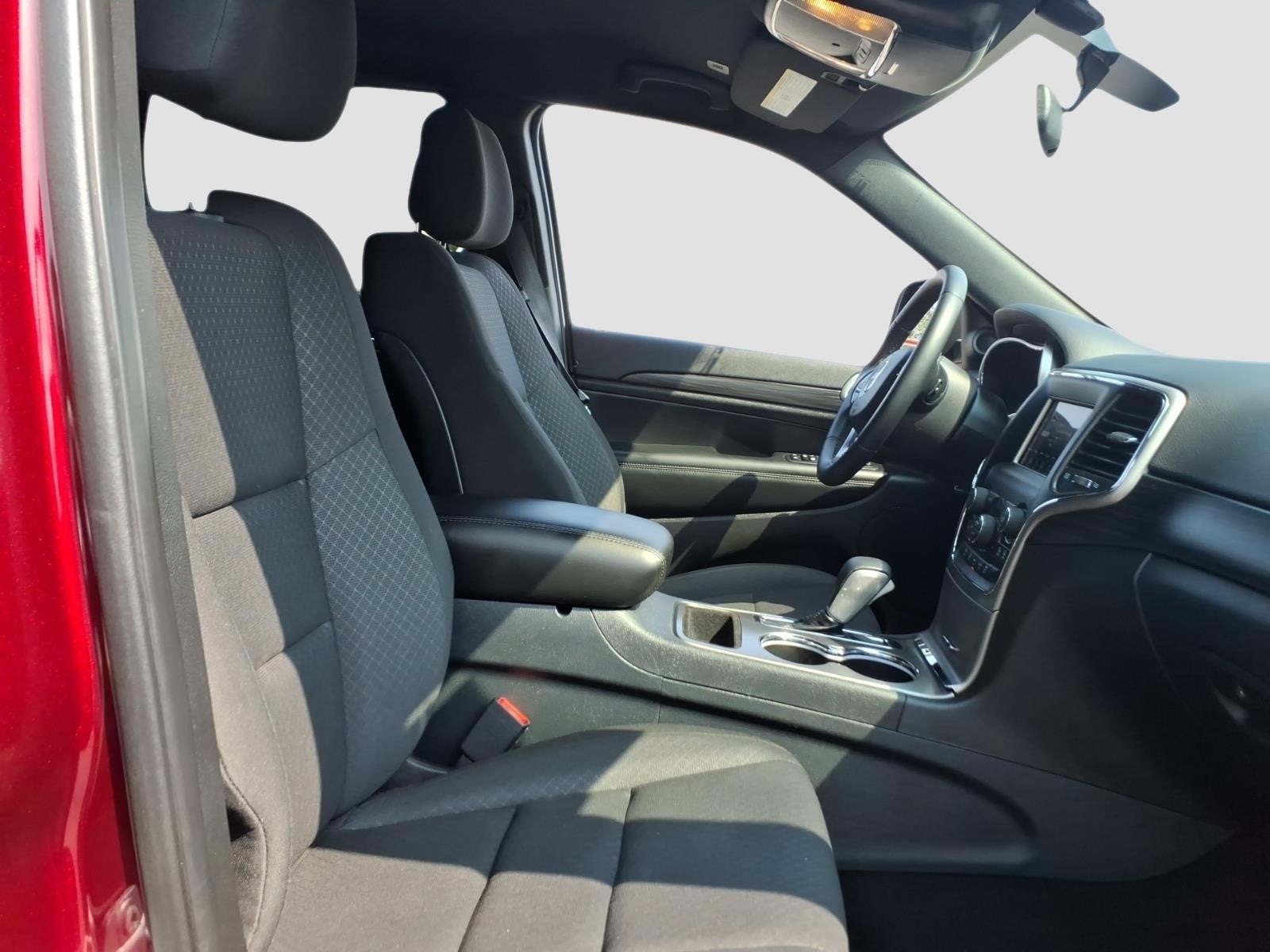 2019 Jeep Grand Cherokee Laredo E