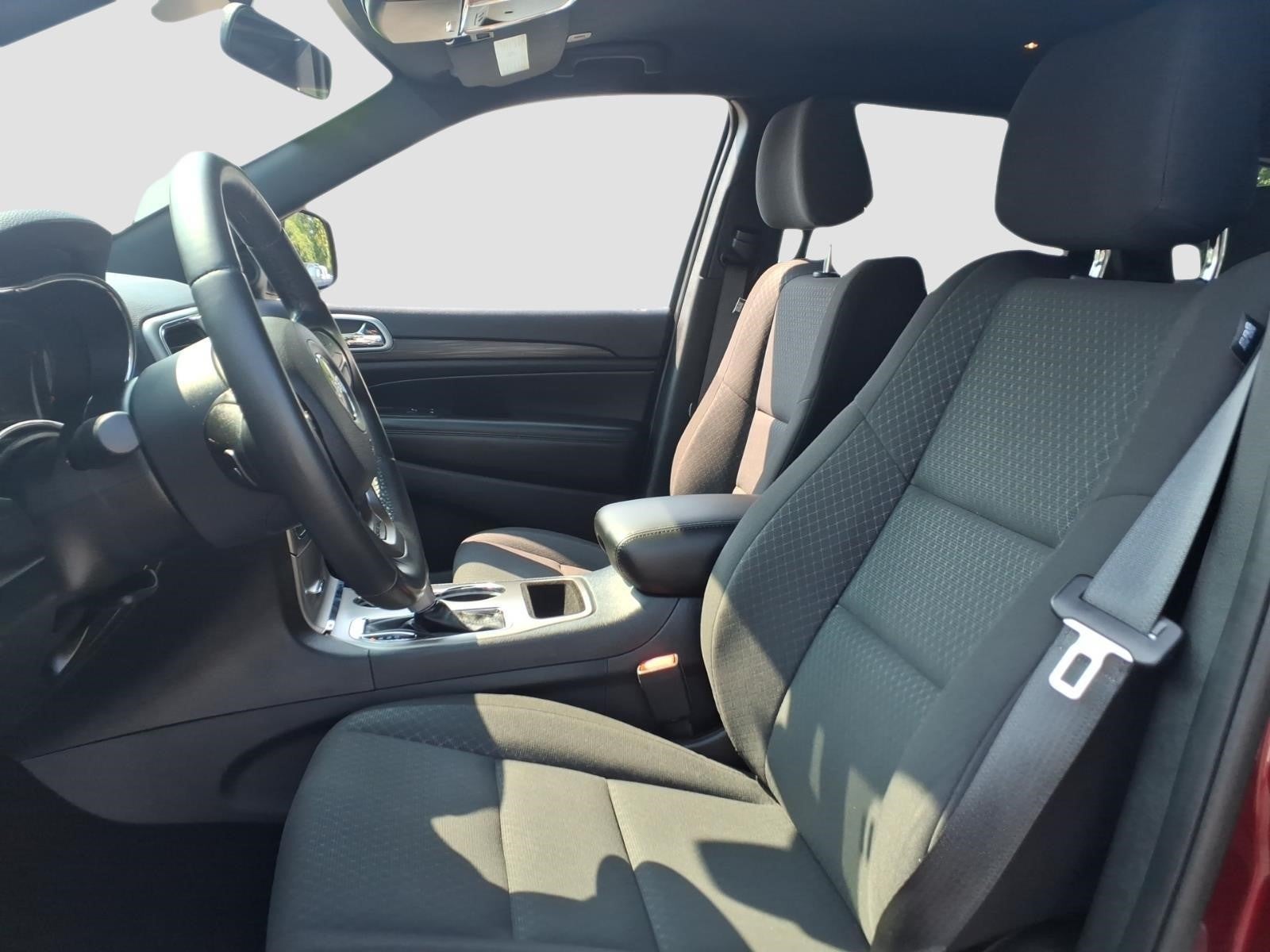 2019 Jeep Grand Cherokee Laredo E