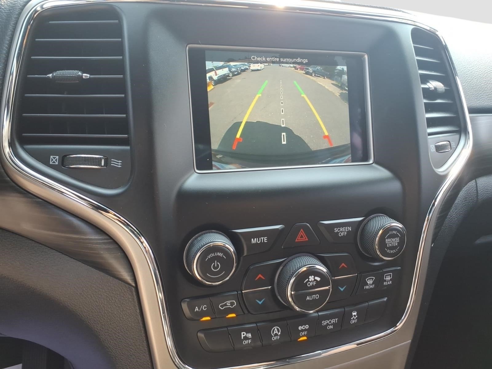 2019 Jeep Grand Cherokee Laredo E