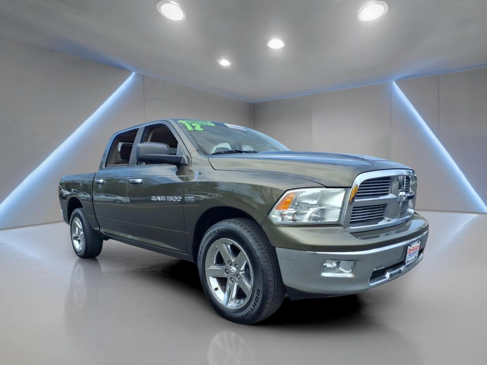 2012 RAM 1500 4WD CREW CAB 140.5 BIG H