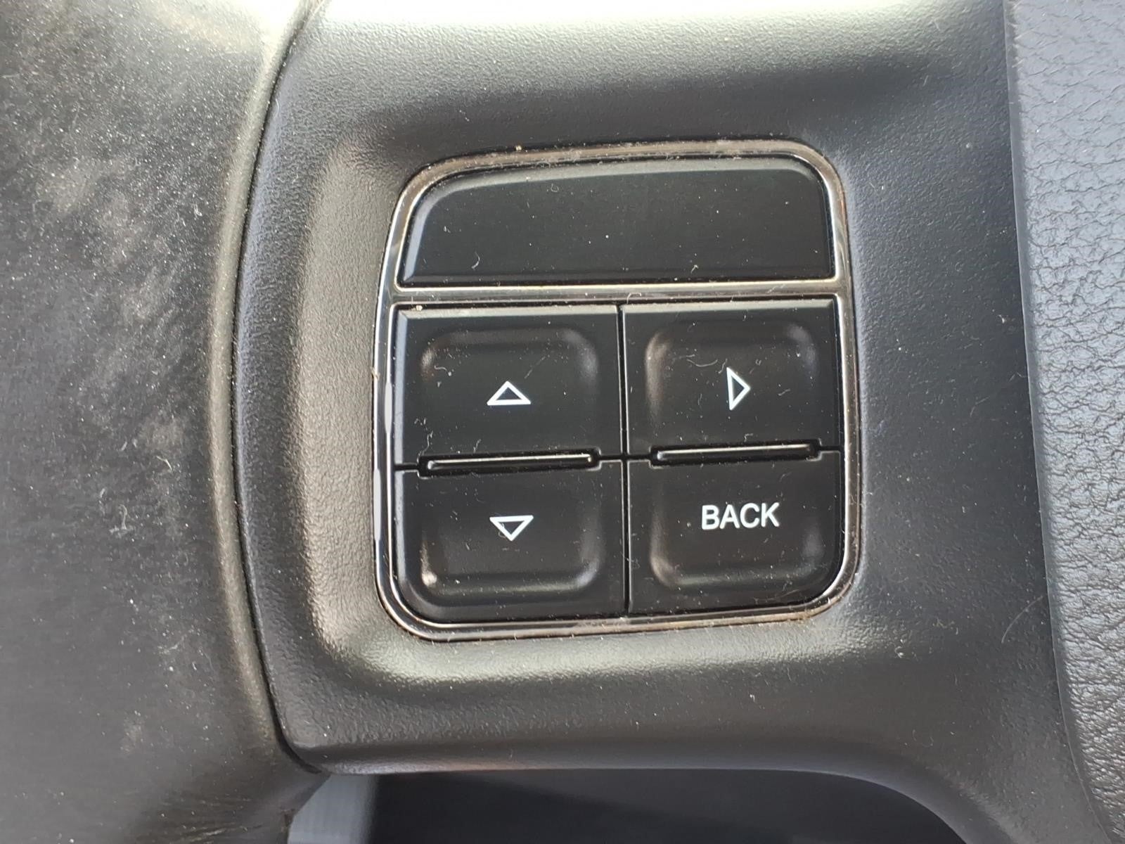 2012 RAM 1500 4WD CREW CAB 140.5 BIG H