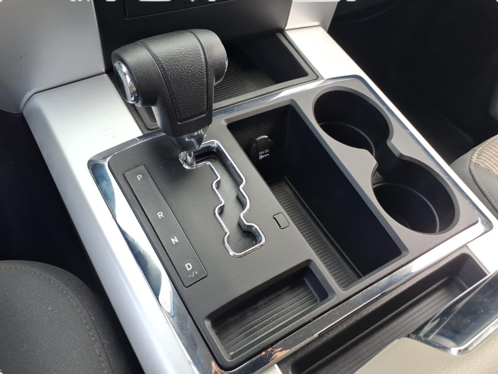 2012 RAM 1500 4WD CREW CAB 140.5 BIG H