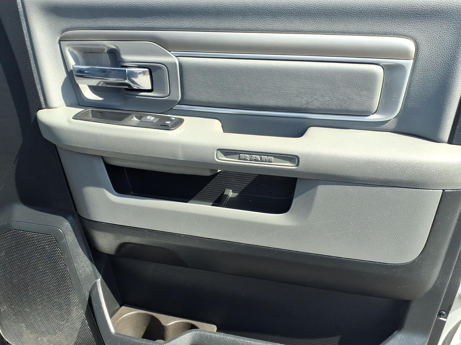 2014 RAM 1500 4WD QUAD CAB 140.5 BIG H