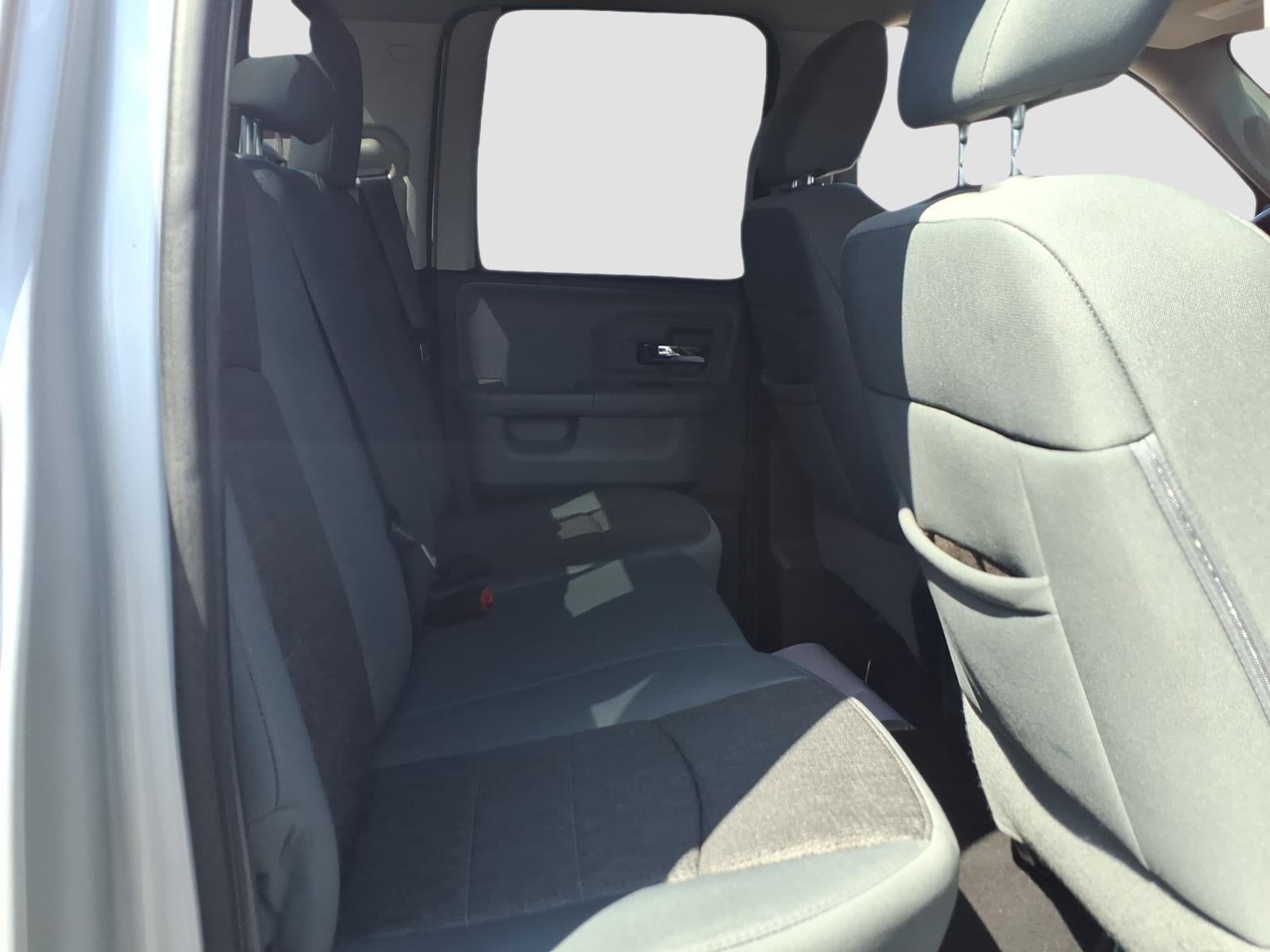 2014 RAM 1500 4WD QUAD CAB 140.5 BIG H