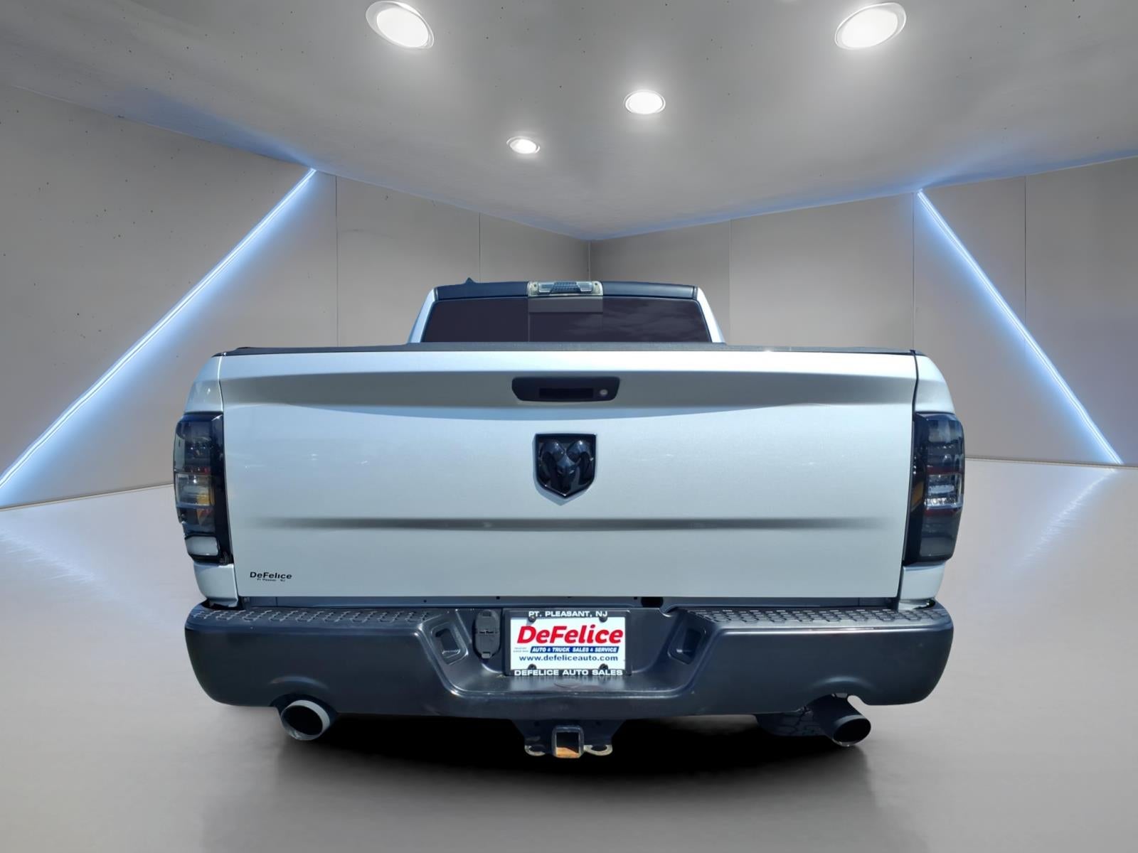 2014 RAM 1500 4WD QUAD CAB 140.5 BIG H