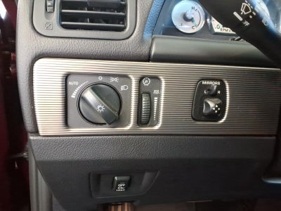 2004 Ford Thunderbird Deluxe