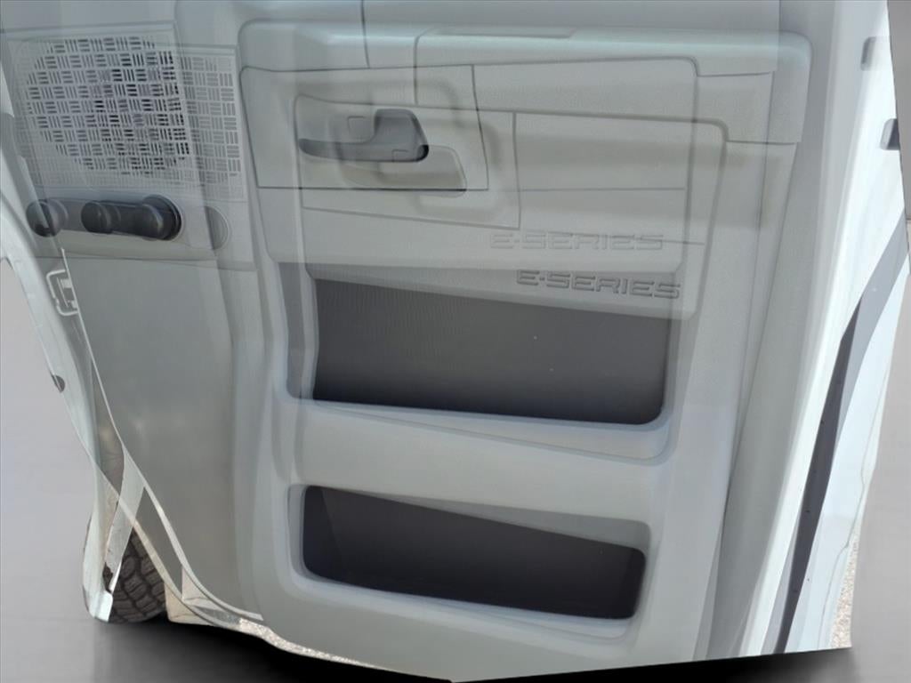 2010 Ford E-Series E-350 SD