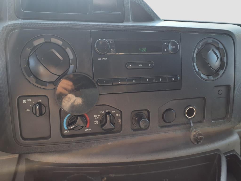 2010 Ford E-Series E-350 SD