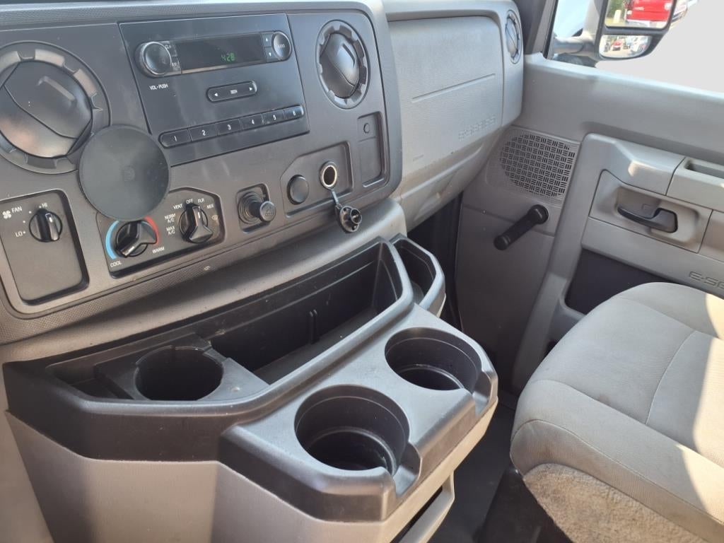 2010 Ford E-Series E-350 SD