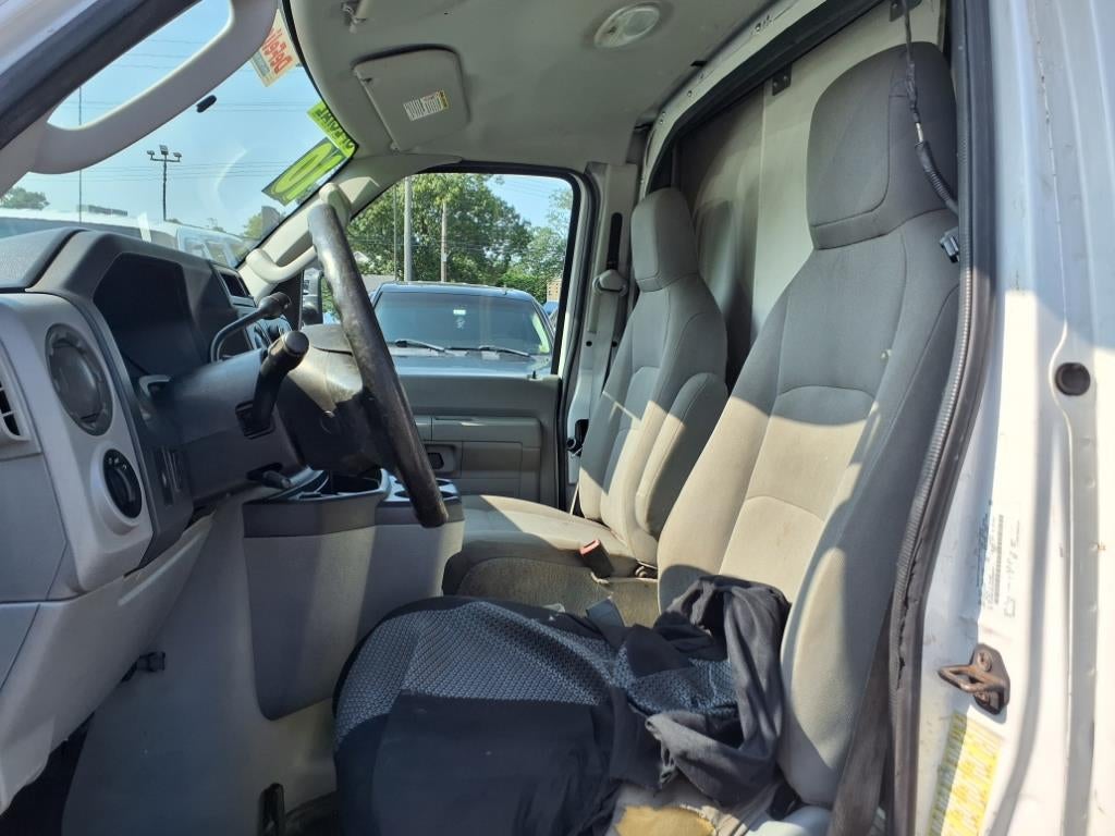 2010 Ford E-Series E-350 SD