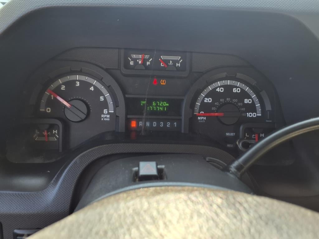 2010 Ford E-Series E-350 SD