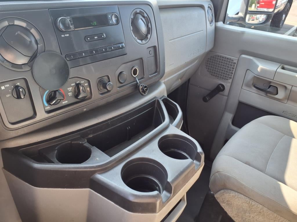 2010 Ford E-Series E-350 SD