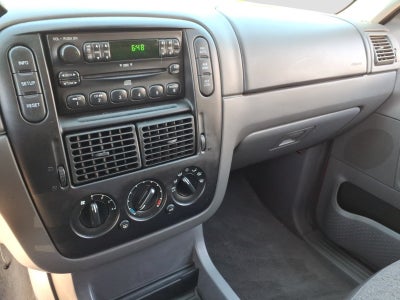 2005 Ford Explorer XLS