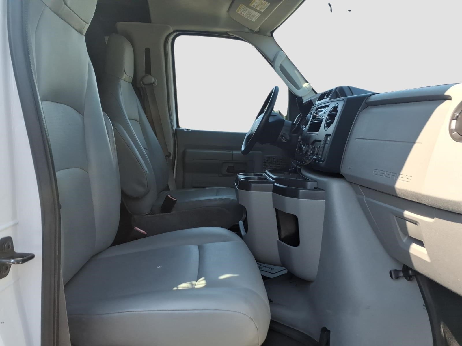 2014 Ford E-Series E-150