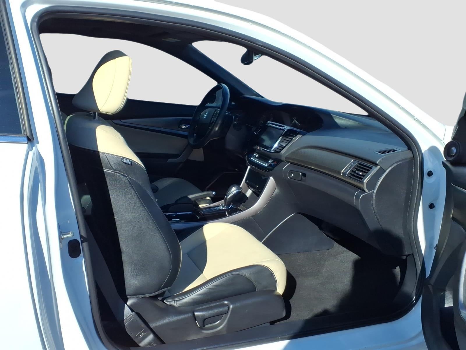 2017 Honda Accord EX-L w/Navi w/Honda Sensing