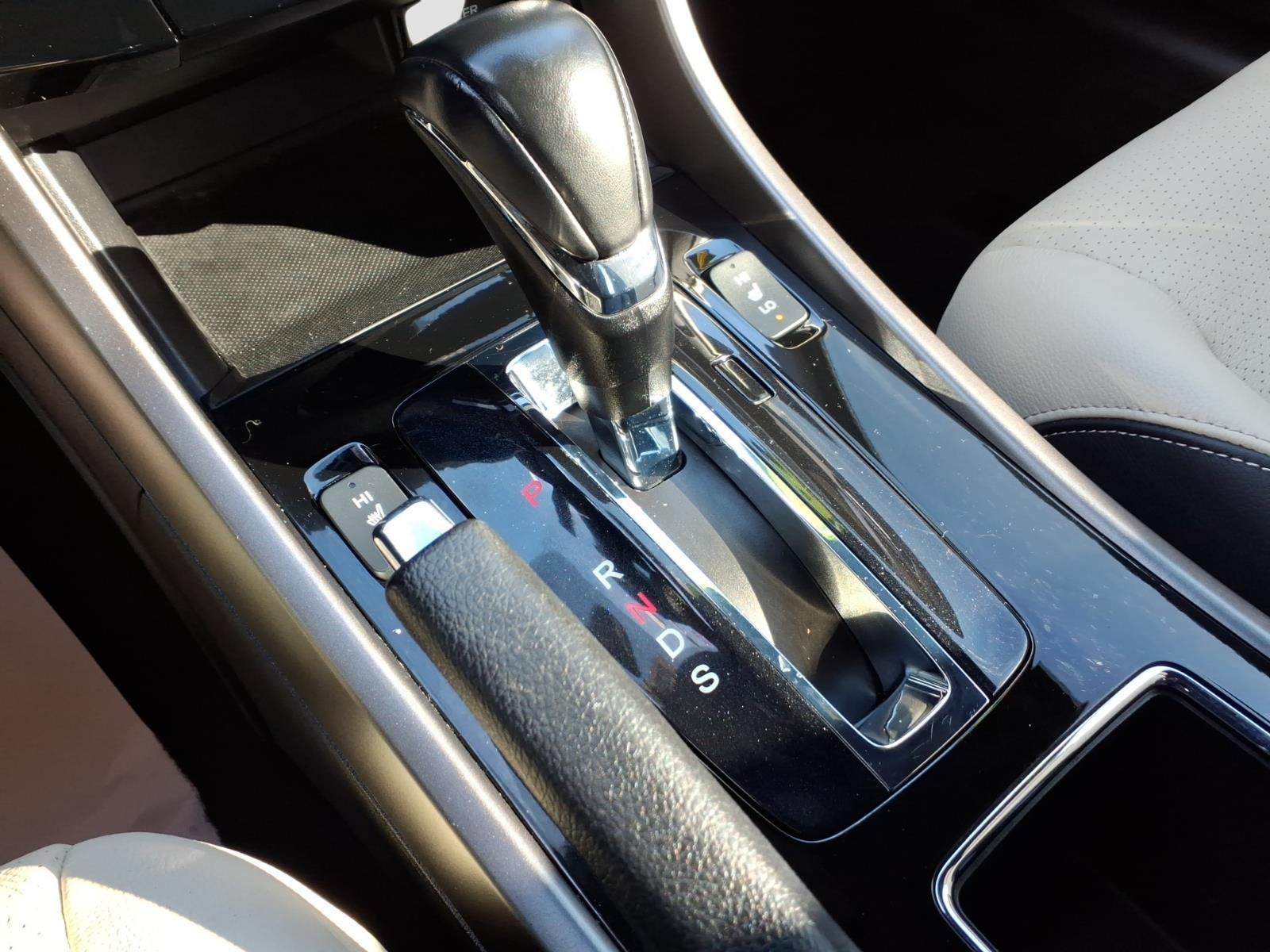 2017 Honda Accord EX-L w/Navi w/Honda Sensing