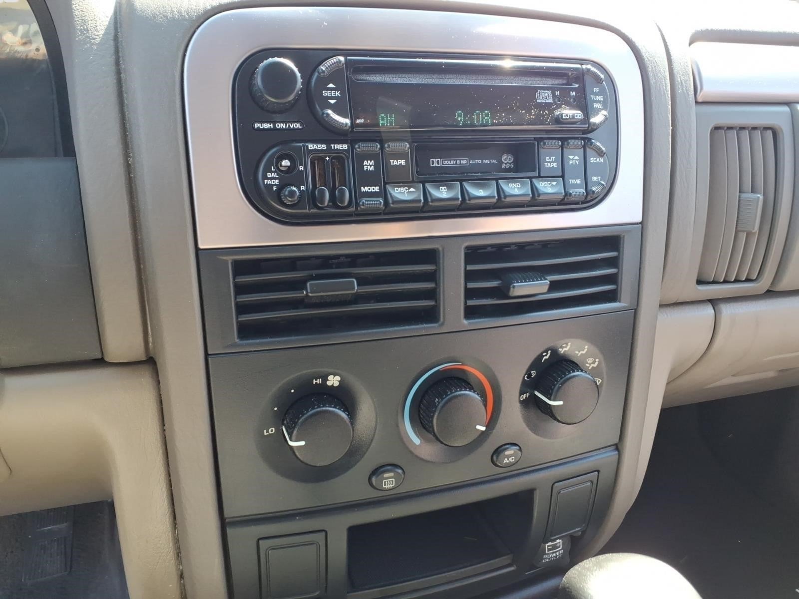 2003 Jeep Grand Cherokee Laredo