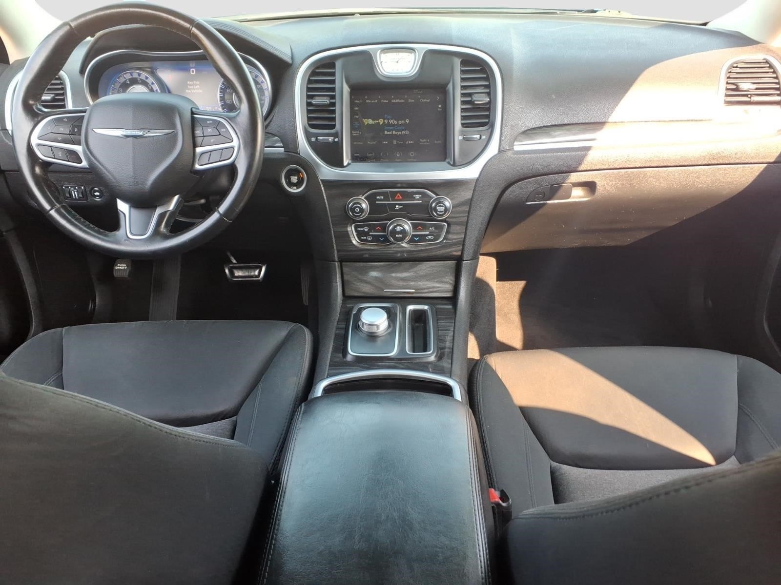 2020 Chrysler 300 Touring