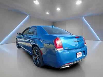 2020 Chrysler 300 Touring