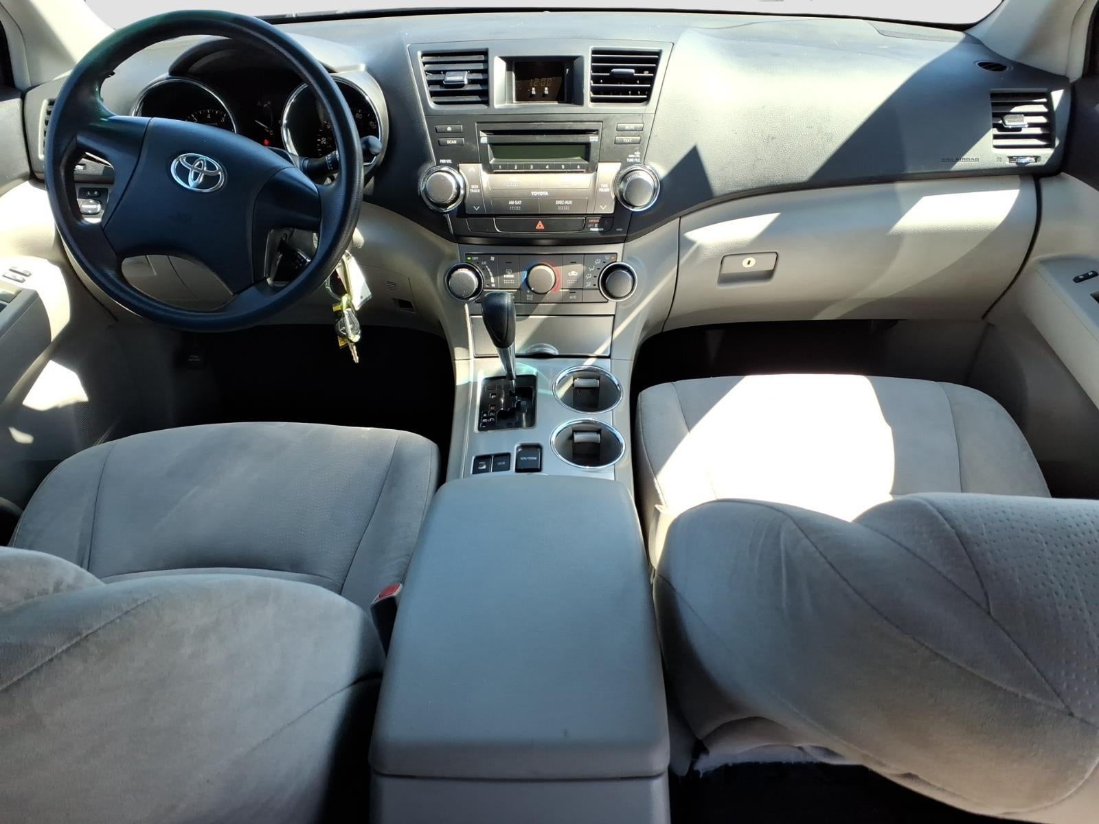 2012 Toyota Highlander Base