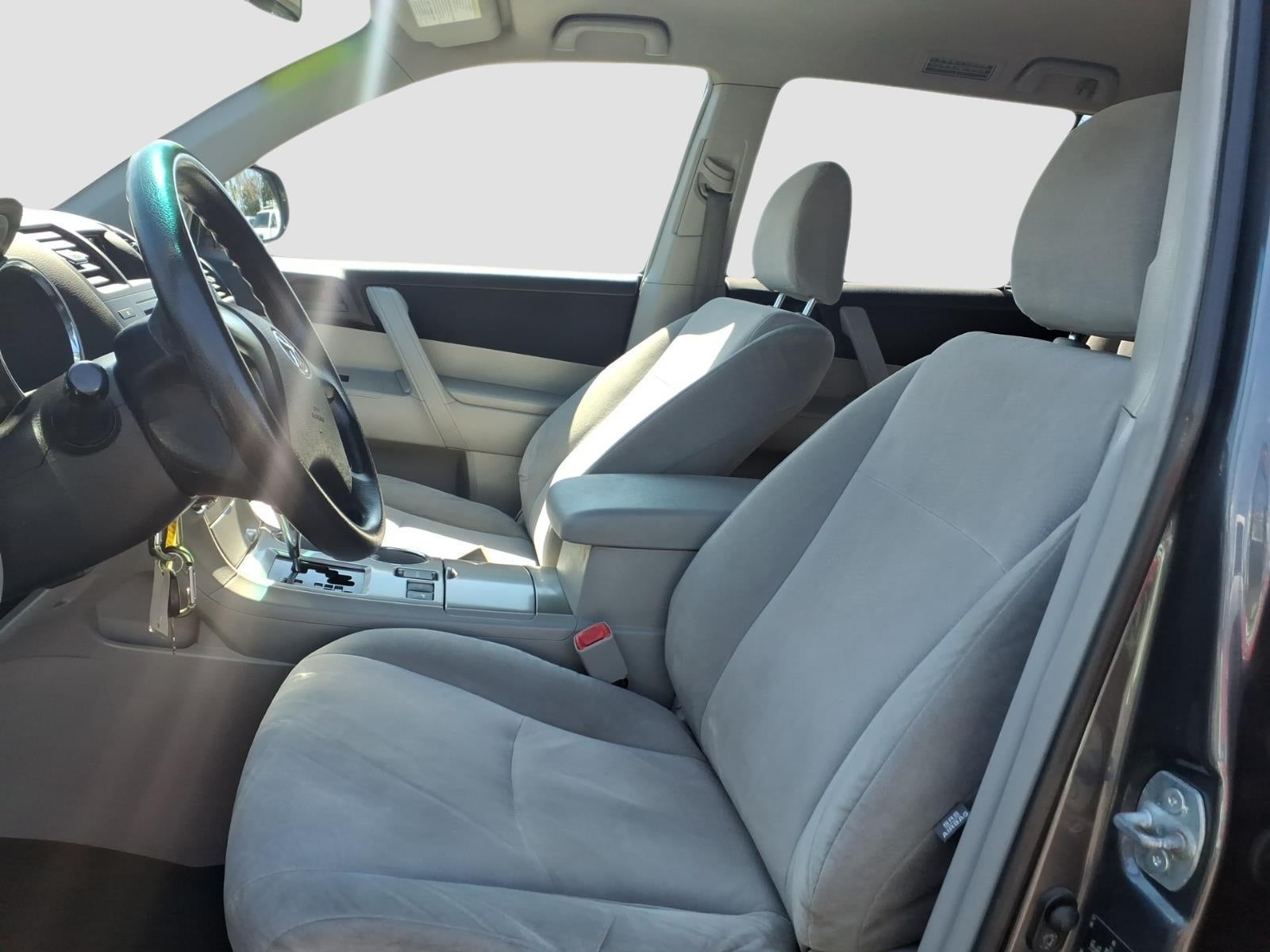 2012 Toyota Highlander Base