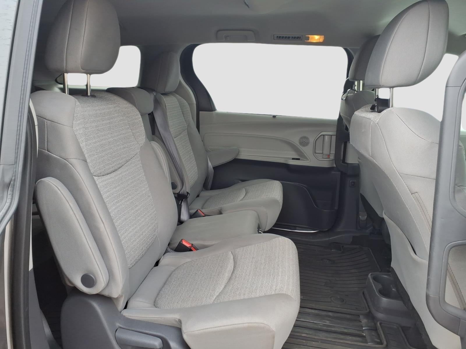 2021 Toyota Sienna LE 8-Passenger