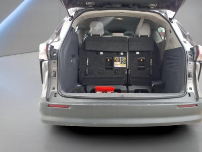 2021 Toyota Sienna LE 8-Passenger