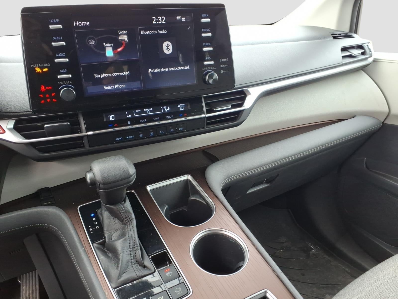 2021 Toyota Sienna LE 8-Passenger