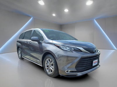 2021 Toyota Sienna XLE 7-Passenger