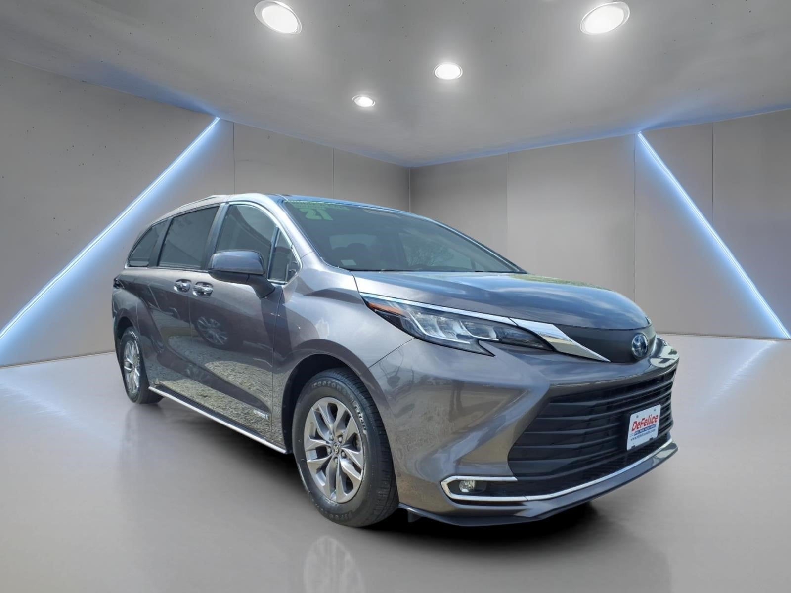 2021 Toyota Sienna XLE 7-Passenger