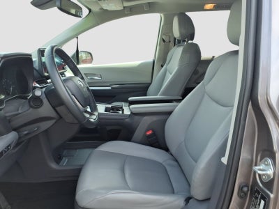 2021 Toyota Sienna XLE 7-Passenger