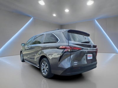 2021 Toyota Sienna XLE 7-Passenger
