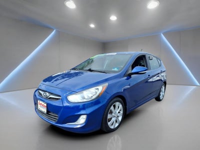 2013 Hyundai ACCENT SE