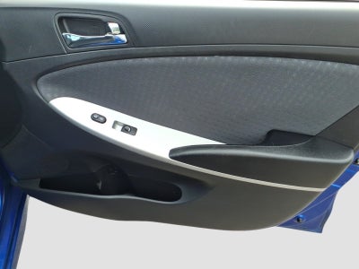 2013 Hyundai ACCENT SE