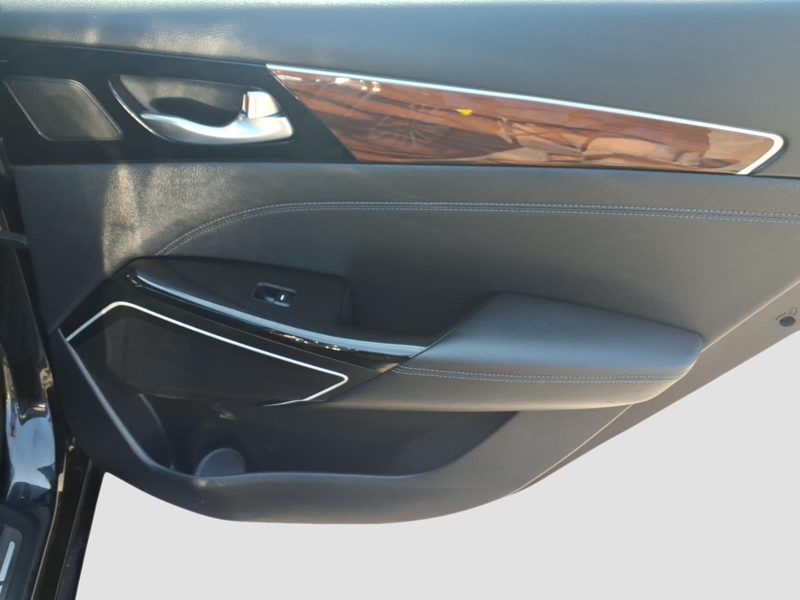 2019 Kia Cadenza Premium