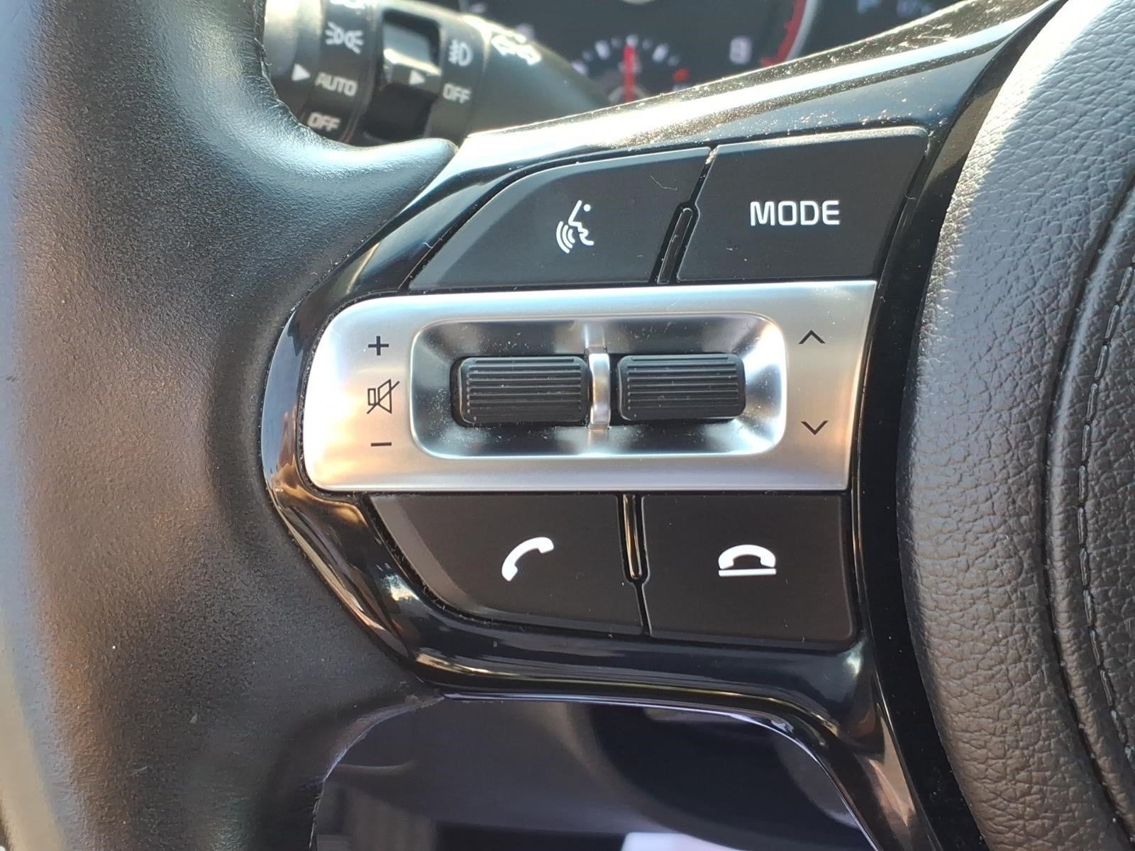 2019 Kia Cadenza Premium