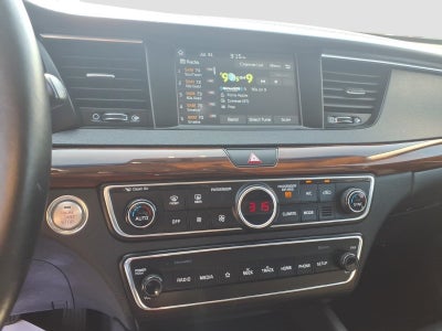 2019 Kia Cadenza Premium