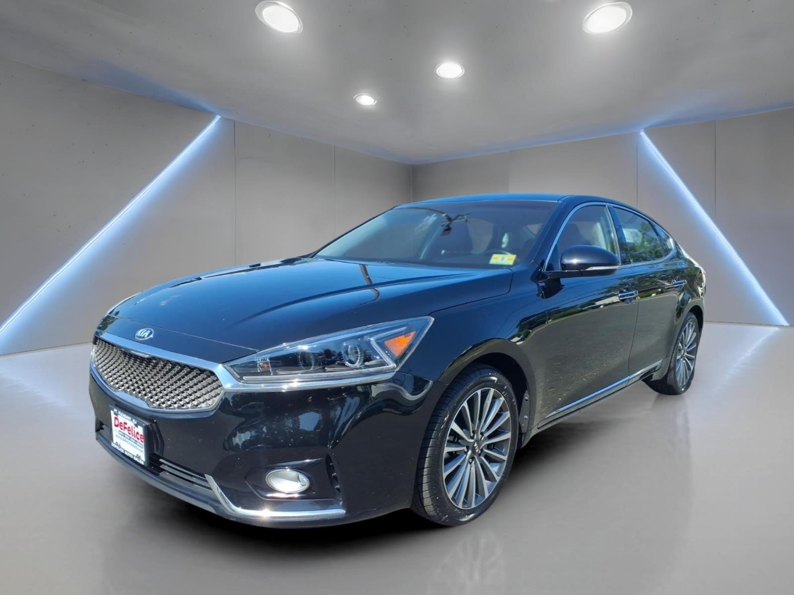 2019 Kia Cadenza Premium