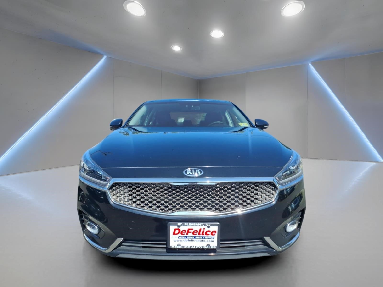 2019 Kia Cadenza Premium