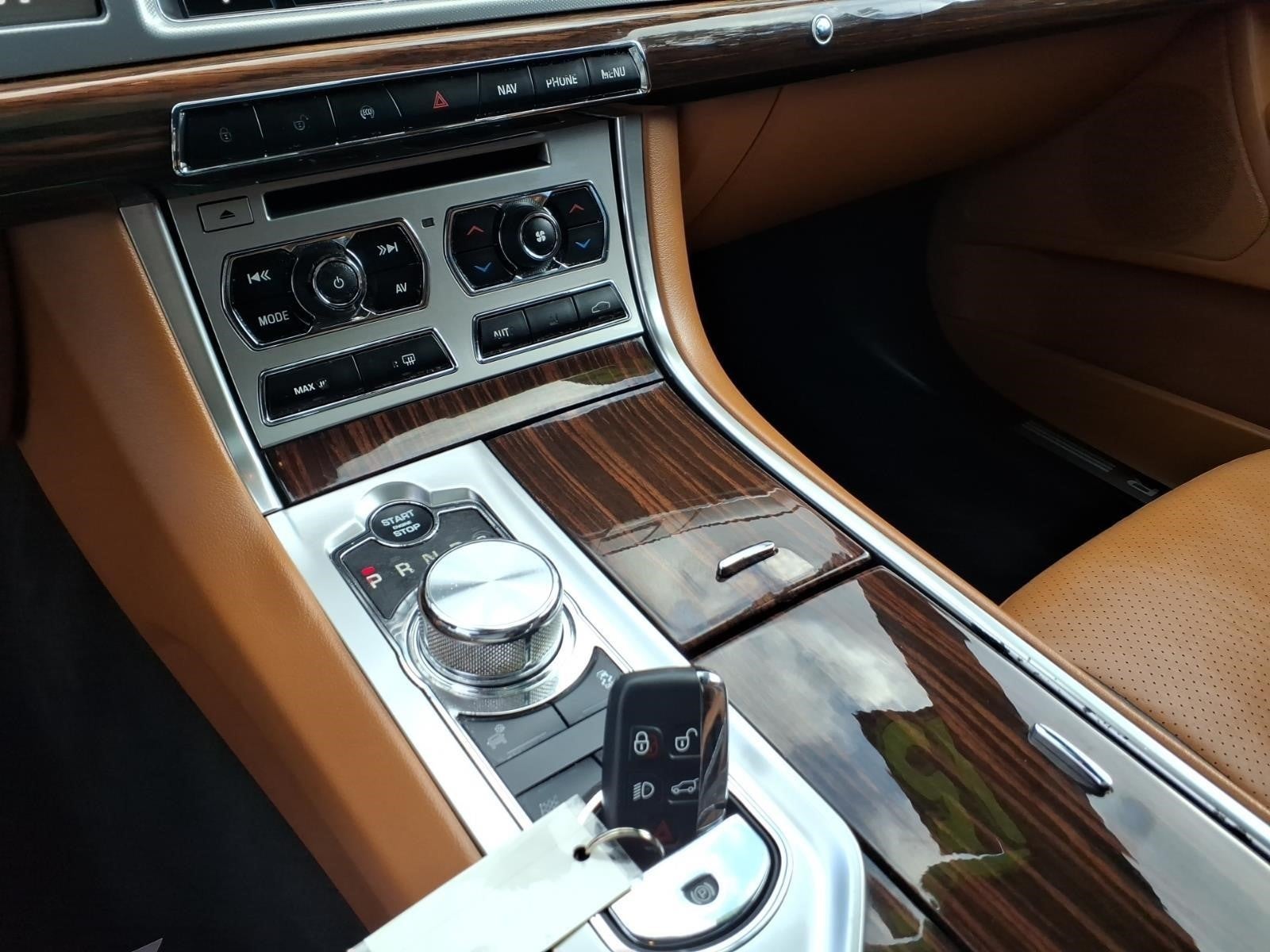 2015 Jaguar XF 3.0 Portfolio
