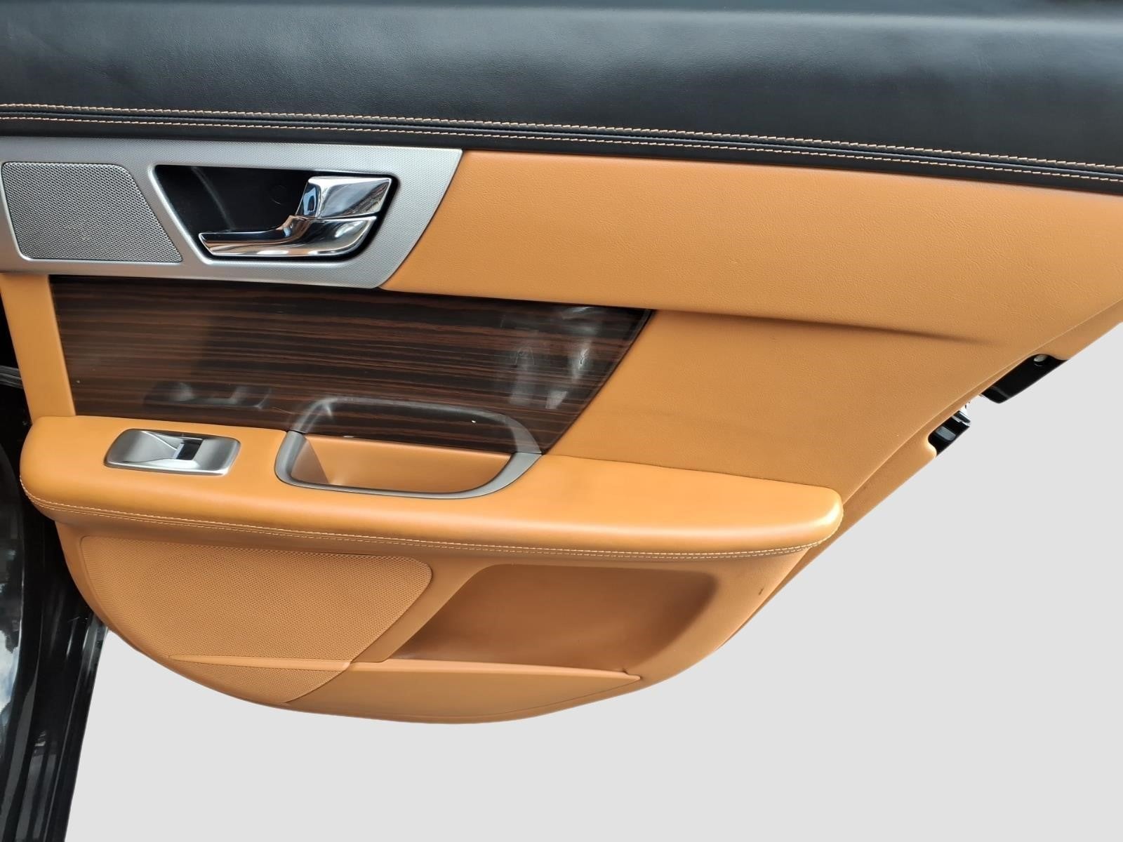 2015 Jaguar XF 3.0 Portfolio