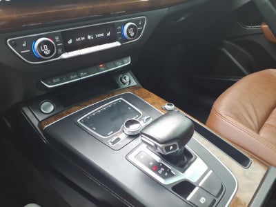 2018 Audi Q5 2.0T quattro Premium Plus