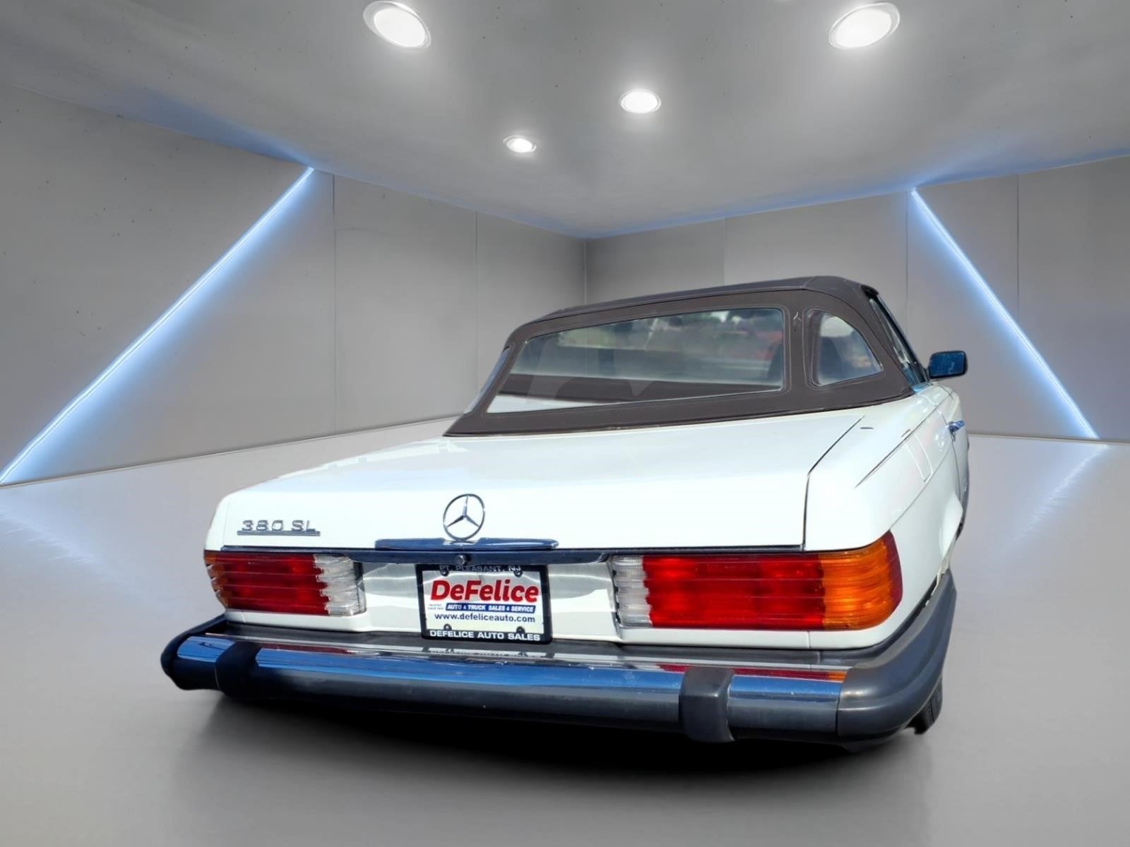 1985 Mercedes-Benz 380-Class 380 SL